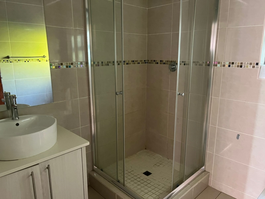 To Let 3 Bedroom Property for Rent in Heuwelsig Free State